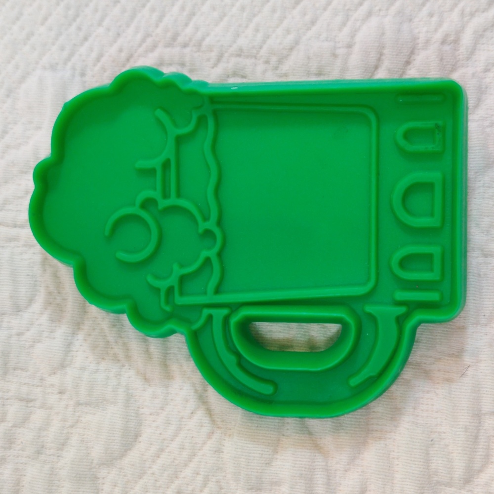 Hallmark St Patrick's Day Leprechaun Beer Stein Cookie Cutter Vintage 1985